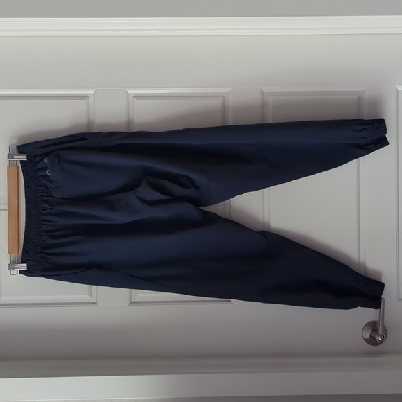 Virus Joggers - Picture 2 of 10